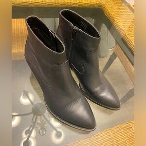 Aldo ankle Boot NWOT